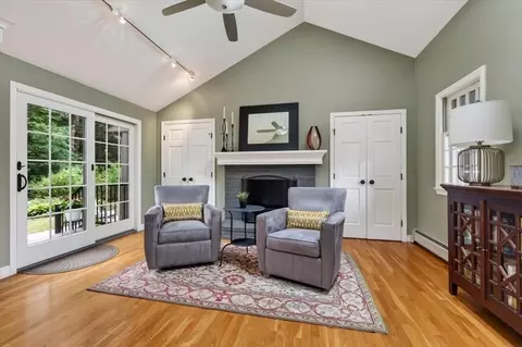 18 Pine Grove Rd, Hingham, MA 02043 photo 2