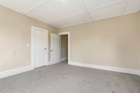 Bedroom - 281-285 Belmont Ave, Springfield, MA 01108 photo 4 of 7
