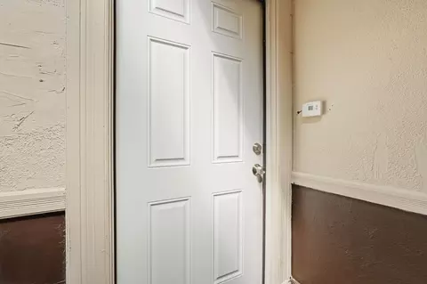 Entry Way - 281-285 Belmont Ave, Springfield, MA 01108 photo 4 of 4
