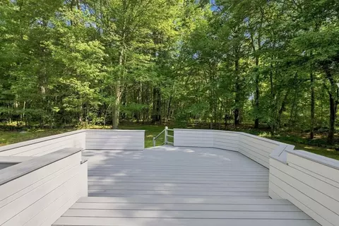 Exterior - 17 Drinkwater Rd, Hampton Falls, NH 03844 photo 1 of 5
