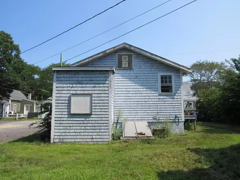 Exterior - 60 11th St, Wareham, MA 02538 photo 2 of 6