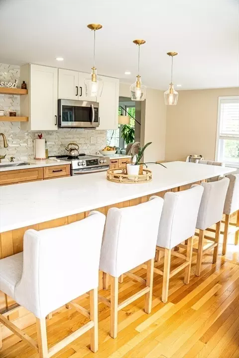 Kitchen - 118 Mendon Rd, Sutton, MA 01590 photo 5 of 5