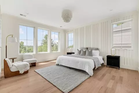 Bedroom - 20 Crescent Rd #20, Needham, MA 02494 photo 1 of 7