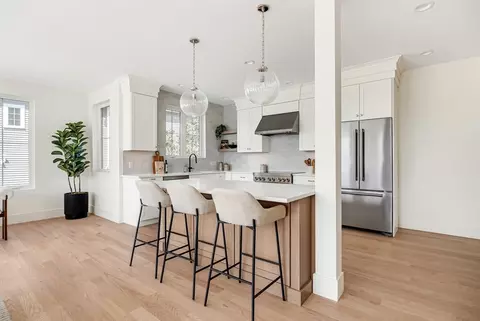 Kitchen - 20 Crescent Rd #20, Needham, MA 02494 photo 3 of 8