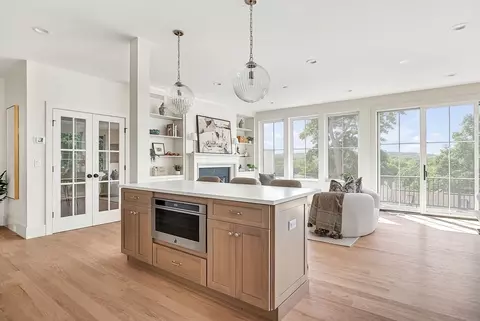Kitchen - 20 Crescent Rd #20, Needham, MA 02494 photo 8 of 8