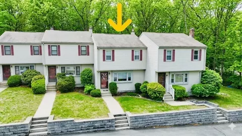 Exterior - 152 E Bacon St #C2, Plainville, MA 02762 photo 2 of 5