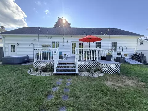 Exterior - 91 Royal St, Chicopee, MA 01020 photo 2 of 5