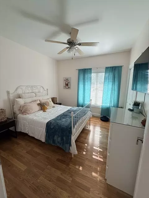 Bedroom - 91 Royal St, Chicopee, MA 01020 photo 2 of 2