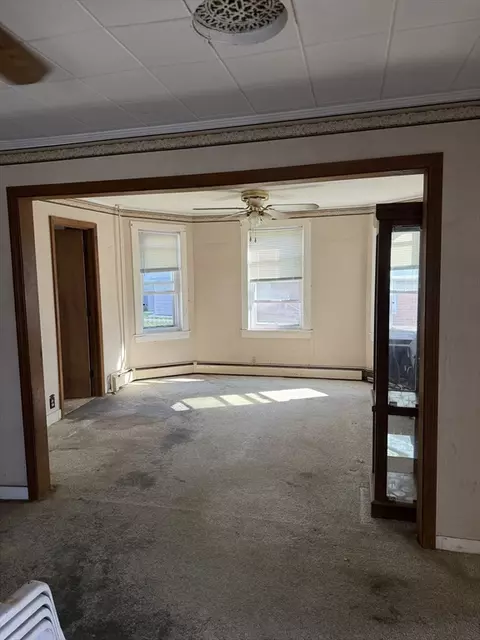 Living - 21 Everett St, Fall River, MA 02723 photo 1 of 1