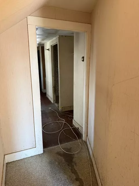 Entry Way - 21 Everett St, Fall River, MA 02723 photo 2 of 5