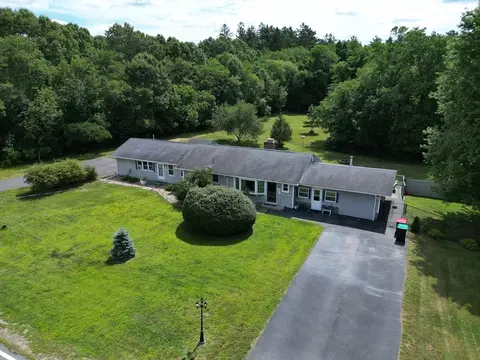 2 Long Point Rd # -4, Lakeville, MA 02347