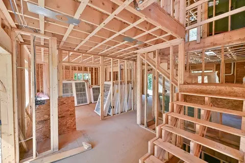 Entry Way - 35 Sawmill Rd, Dudley, MA 01571 photo 1 of 5