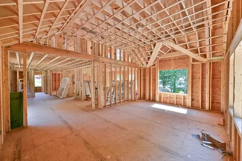 Entry Way - 35 Sawmill Rd, Dudley, MA 01571 photo 5 of 5
