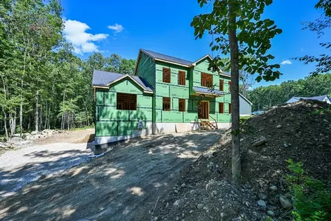Exterior - 35 Sawmill Rd, Dudley, MA 01571 photo 2 of 8