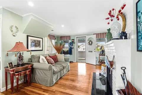 Living - 13 Riverside Rd, Gloucester, MA 01930 photo 2 of 2