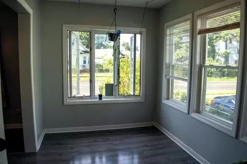 Entry Way - 1388 Bay St, Springfield, MA 01109 photo 1 of 3