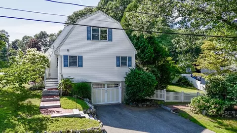 Exterior - 86 Orange St, Reading, MA 01867 photo 8 of 8