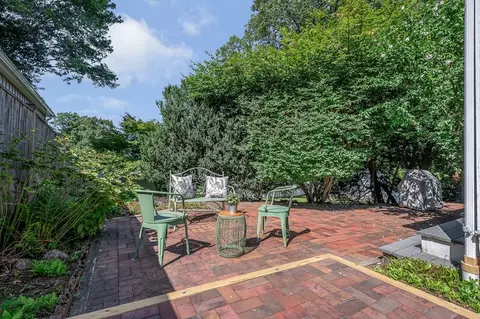 Exterior - 86 Orange St, Reading, MA 01867 photo 5 of 8