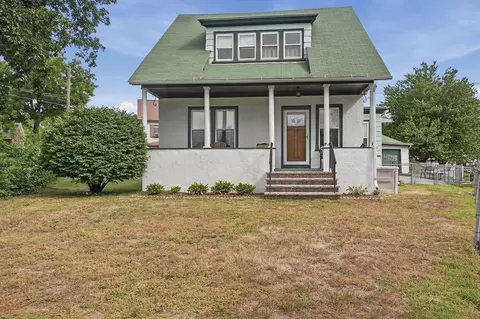 174 Willard St, Lowell, MA 01850