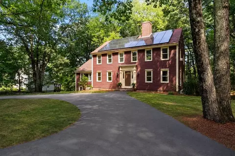 75 Elmwood Rd, Lunenburg, MA 01462