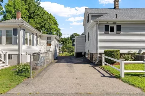 Exterior - 12 Williams St, Danvers, MA 01923 photo 2 of 3