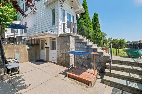 Exterior - 43 Chilmark, Worcester, MA 01604 photo 3 of 5