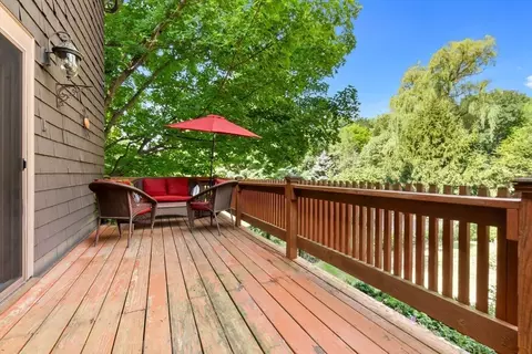 Exterior - 257 Centre St, Danvers, MA 01923 photo 5 of 11