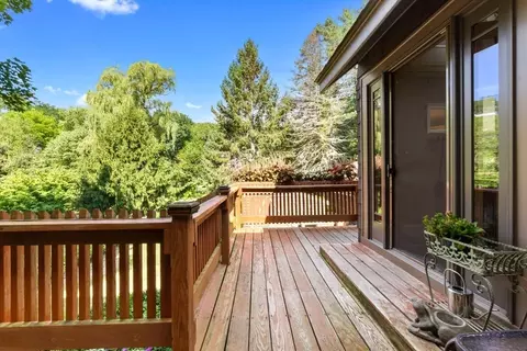 Exterior - 257 Centre St, Danvers, MA 01923 photo 3 of 11