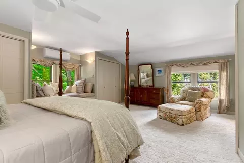 Bedroom - 257 Centre St, Danvers, MA 01923 photo 2 of 7