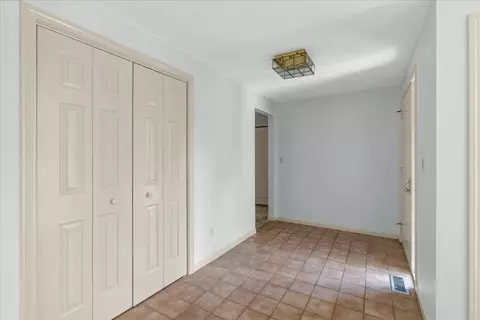 Entry Way - 56 Floret Cir #56, Hingham, MA 02043 photo 2 of 2