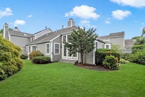 Exterior - 56 Floret Cir #56, Hingham, MA 02043 photo 3 of 5