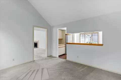 Living - 56 Floret Cir #56, Hingham, MA 02043 photo 5 of 6