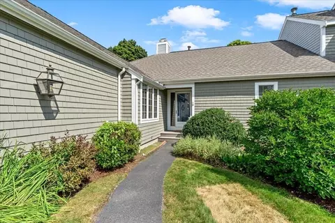Exterior - 56 Floret Cir #56, Hingham, MA 02043 photo 2 of 5