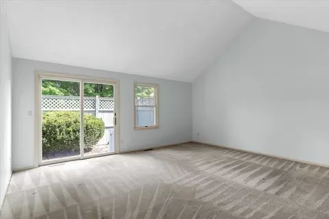 Living - 56 Floret Cir #56, Hingham, MA 02043 photo 6 of 6