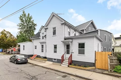 112 Hampshire St, Lowell, MA 01850