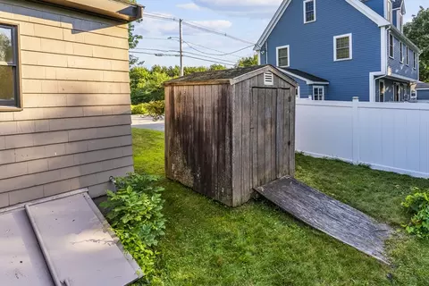 Exterior - 262 Main St, Rowley, MA 01969 photo 15 of 16