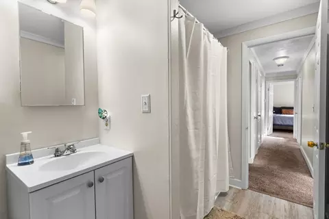 Entry Way - 262 Main St, Rowley, MA 01969 photo 1 of 2