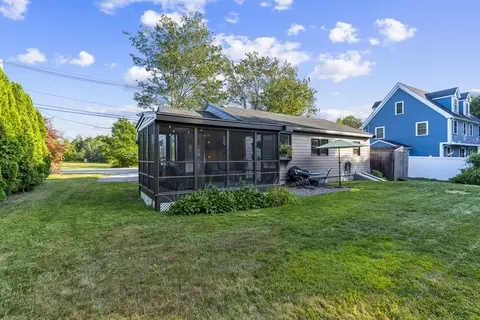 Exterior - 262 Main St, Rowley, MA 01969 photo 13 of 16