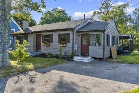 Exterior - 262 Main St, Rowley, MA 01969 photo 2 of 16