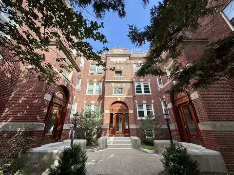 19 Short St #6, Brookline, MA 02446