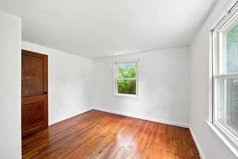 Bedroom - 132 Miller St, Springfield, MA 01104 photo 3 of 13
