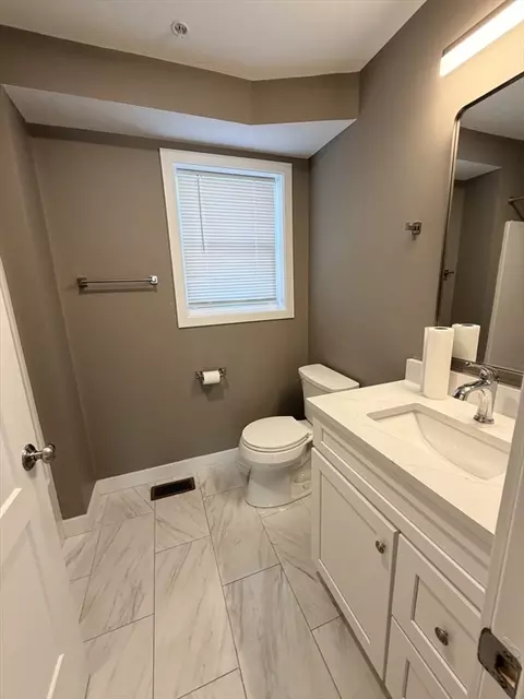 Bath - 60 Richards St #A, Worcester, MA 01603 photo 1 of 2