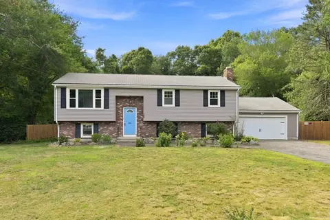 Exterior - 160 E Main St, Norton, MA 02766 photo 3 of 10