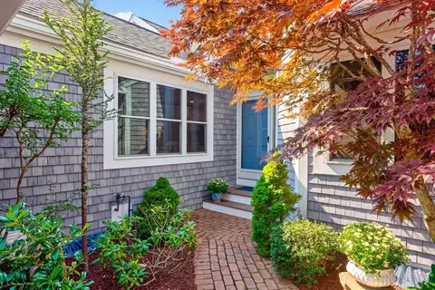 8 Latham Wood #8, Plymouth, MA 02360