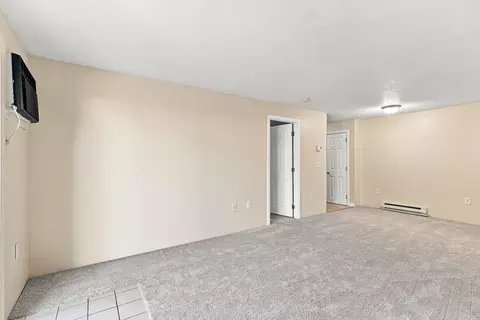 Living - 80 Stanton St #2, Worcester, MA 01605 photo 3 of 3