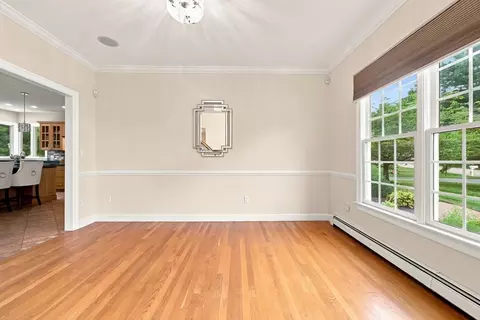 Living - 8 Juniper Rd, Upton, MA 01568 photo 2 of 3
