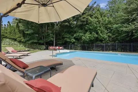 Exterior - 8 Juniper Rd, Upton, MA 01568 photo 5 of 8