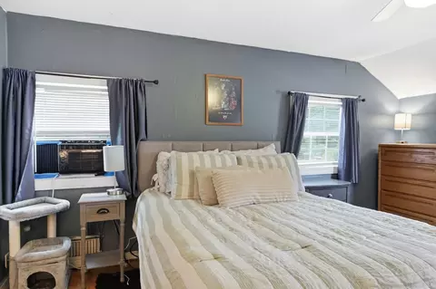 Bedroom - 89 Abbott St, Springfield, MA 01118 photo 6 of 6