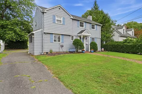 Exterior - 89 Abbott St, Springfield, MA 01118 photo 2 of 10