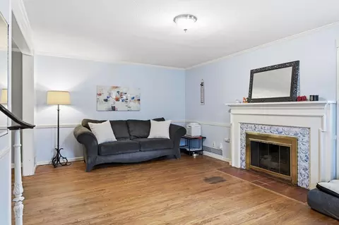 Living - 89 Abbott St, Springfield, MA 01118 photo 1 of 3